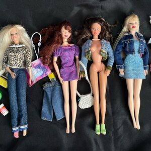 Set of 4 Vintage Mattel Generation Girl Dolls Barbie Chelsie Lara